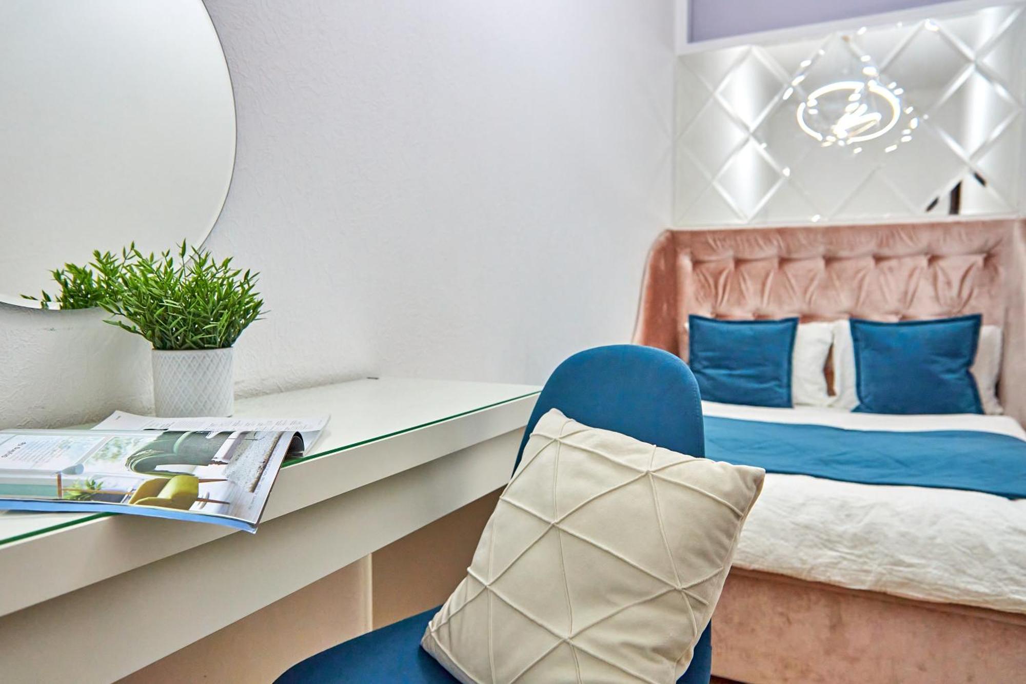 Elegant Lux Apartment In Central Square Muncaci Exterior foto